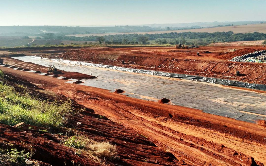 RESÍDUOS SÓLIDOS, URBANOS E INDUSTRIAIS